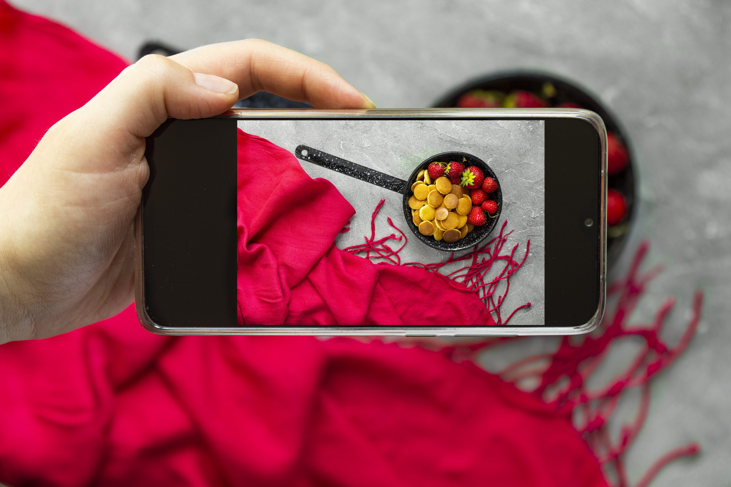 How to Take Attention Grabbing Product Photos with Smartphones?